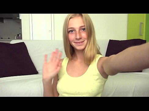 ❤️ Amikor unatkozom, lustán maszturbálom a rózsaszín puncimat... ❤️ Pornó videó at hu.passionfeverspot.ru ❌️❤